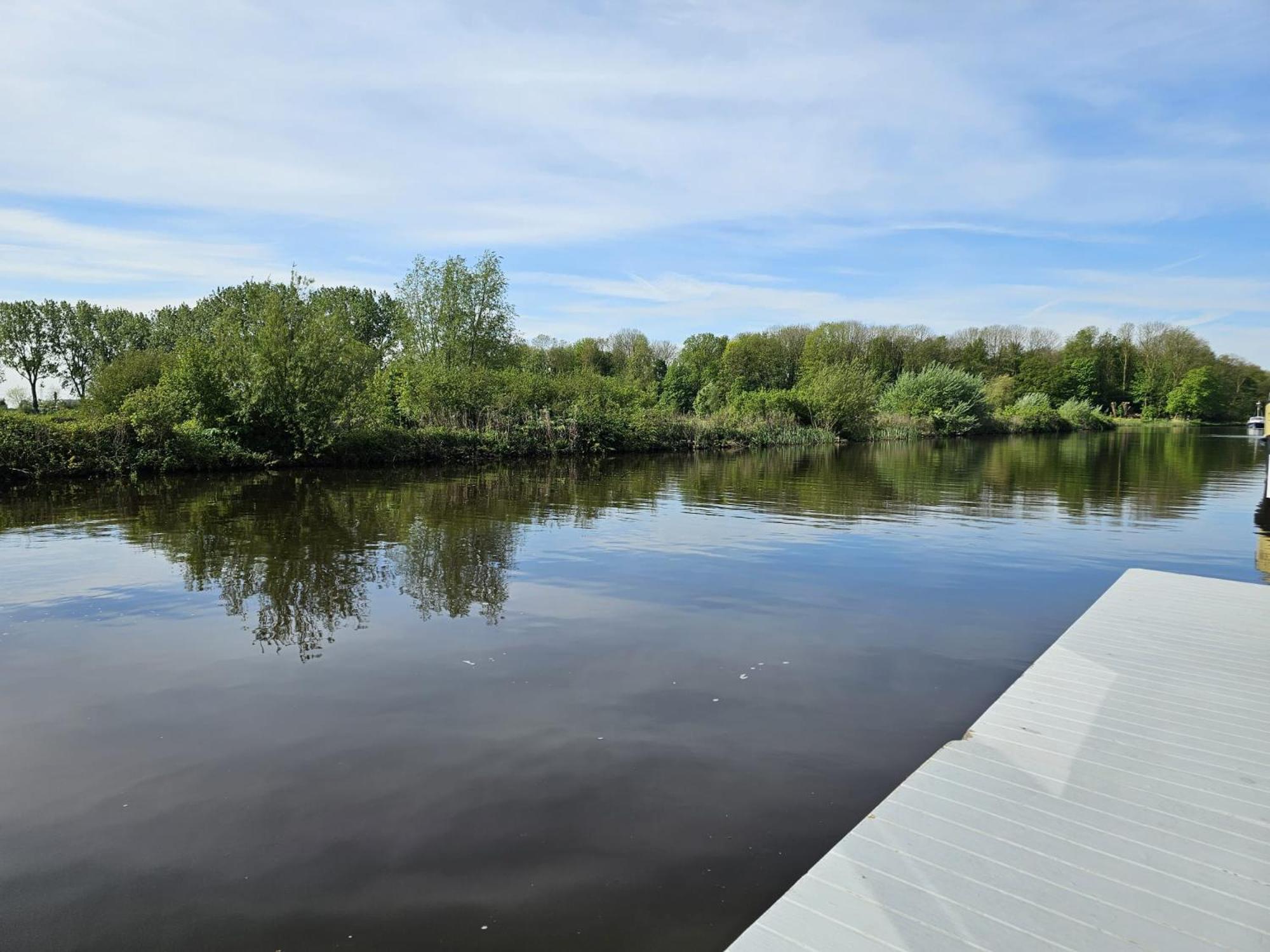 Luxe Woonboot In De Natuur Evt Met Console Bootje! Λεουβάρντεν Εξωτερικό φωτογραφία
